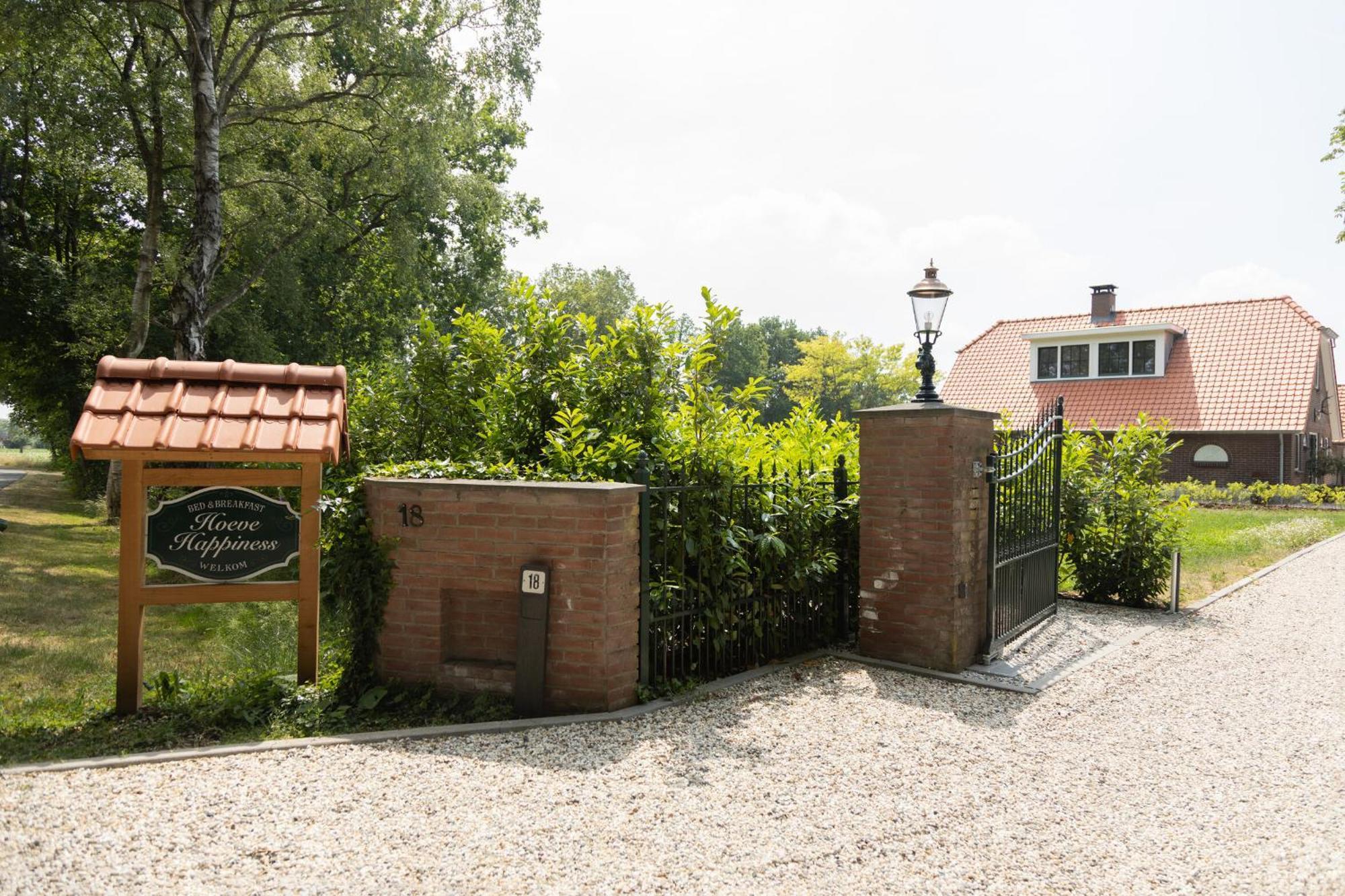 Bed & Breakfast Hoeve Happiness - Ontbijt Inbegrepen - Wellness Aanwezig Фортайзен Екстериор снимка