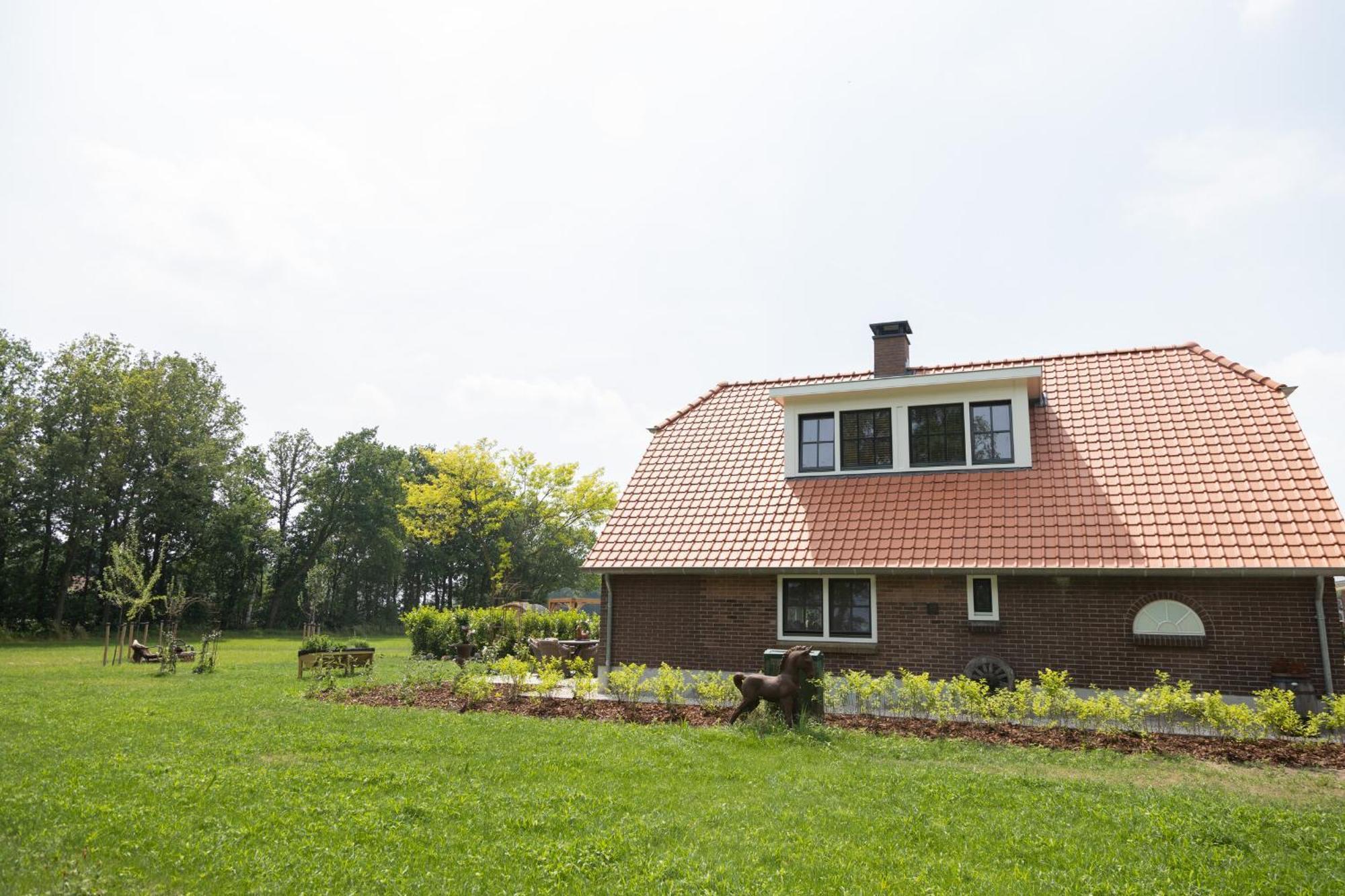 Bed & Breakfast Hoeve Happiness - Ontbijt Inbegrepen - Wellness Aanwezig Фортайзен Екстериор снимка