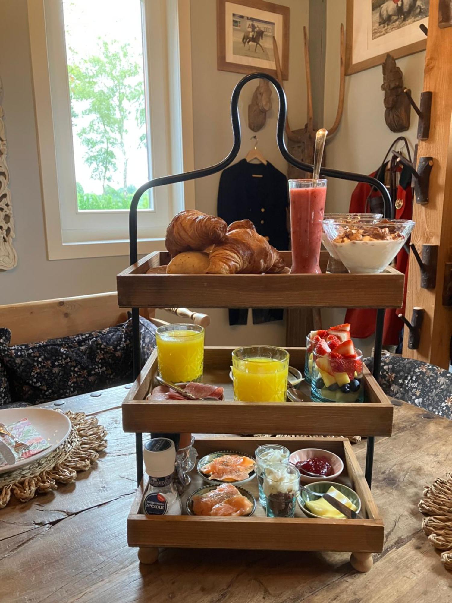 Bed & Breakfast Hoeve Happiness - Ontbijt Inbegrepen - Wellness Aanwezig Фортайзен Екстериор снимка