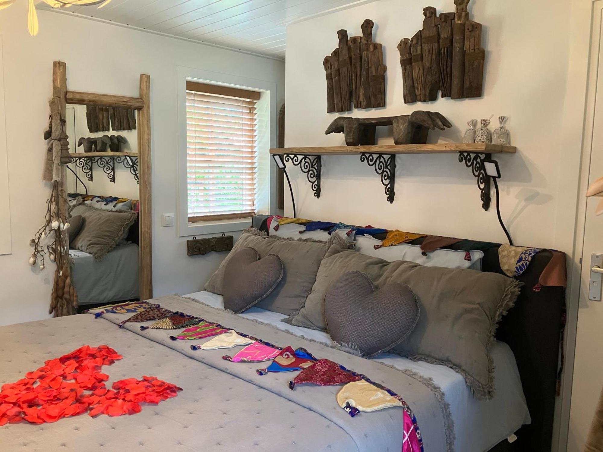 Bed & Breakfast Hoeve Happiness - Ontbijt Inbegrepen - Wellness Aanwezig Фортайзен Екстериор снимка