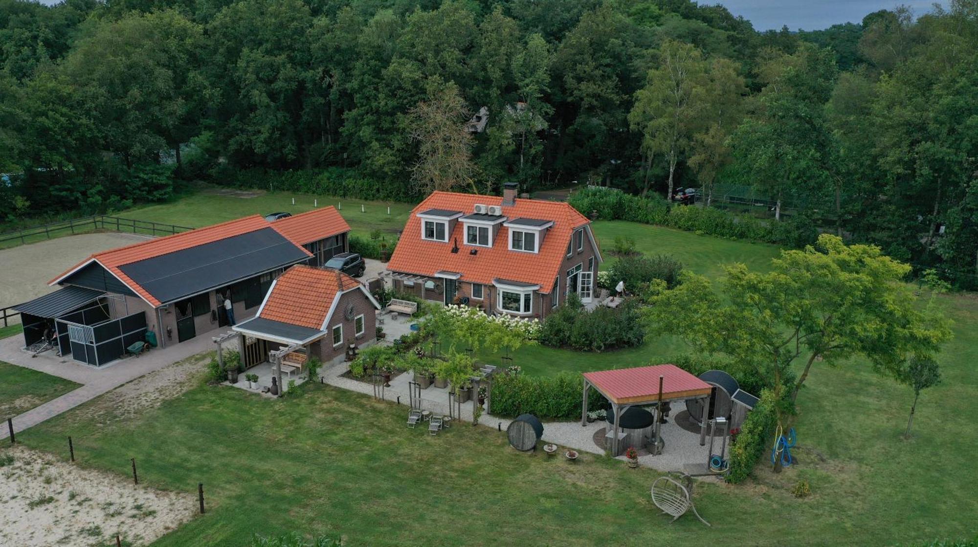 Bed & Breakfast Hoeve Happiness - Ontbijt Inbegrepen - Wellness Aanwezig Фортайзен Екстериор снимка
